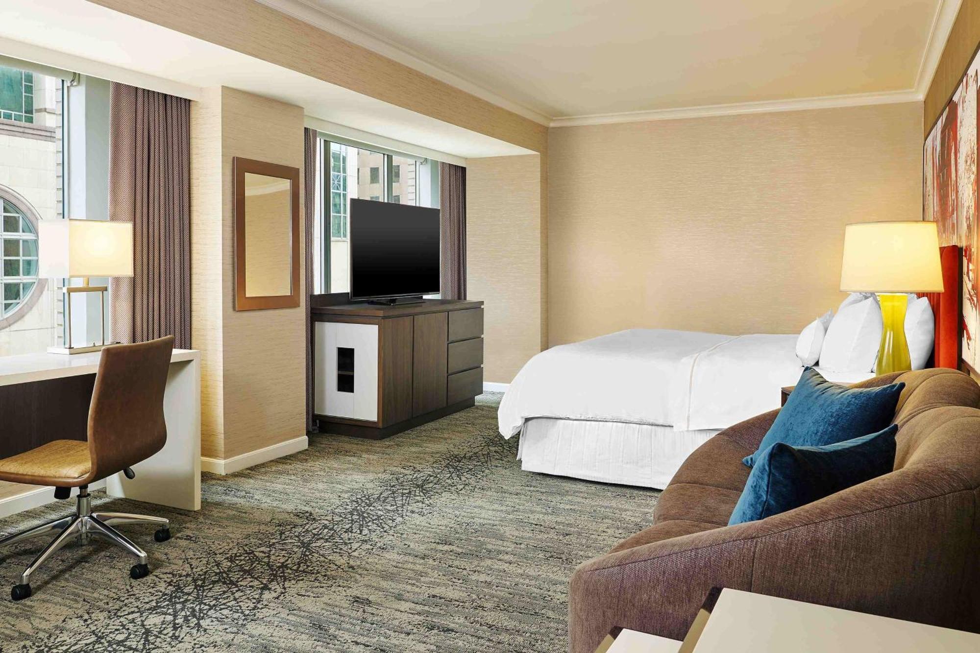 Отель The Westin Michigan Avenue Чикаго Экстерьер фото